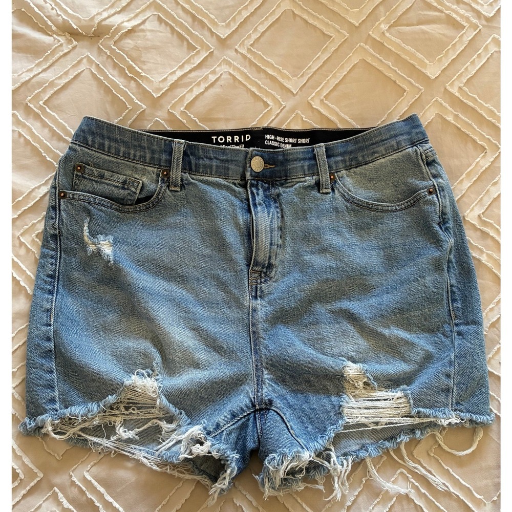 Torrid High Rise Short Short Classic Denim Distressed Frayed Hem Blue Size 14